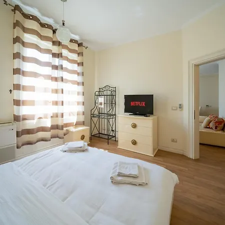 Apartment Prestigious Spacious Historical In Center